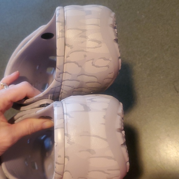 CROCS Mauve Mist/Violet Classic Sz 10 Platform Mules/Clogs Sandals NWOT - Picture 7 of 11